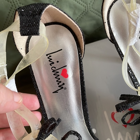 Luichiny Be Dazzled Sz 11M Black and white 4 1/2 inch Heels - Picture 3 of 6
